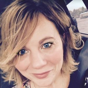 Meet your Posher, Cynthia